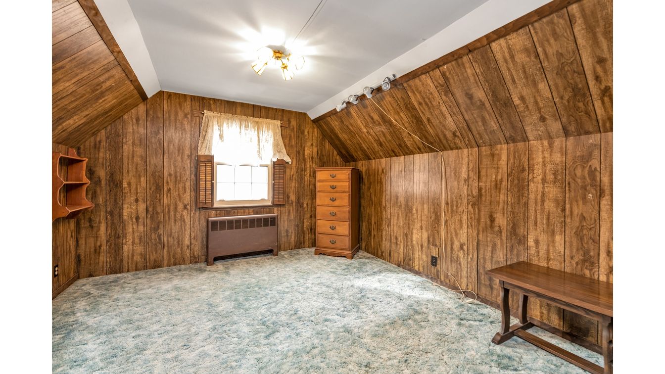 Empty room, Interior, Wooden Ceilings, Wooden Walls