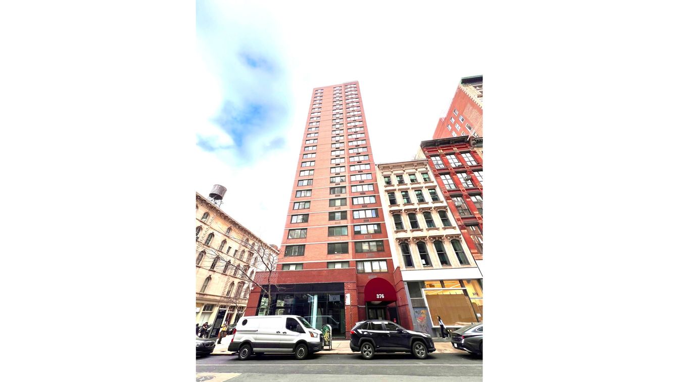 Exterior, Facade, Condo Building