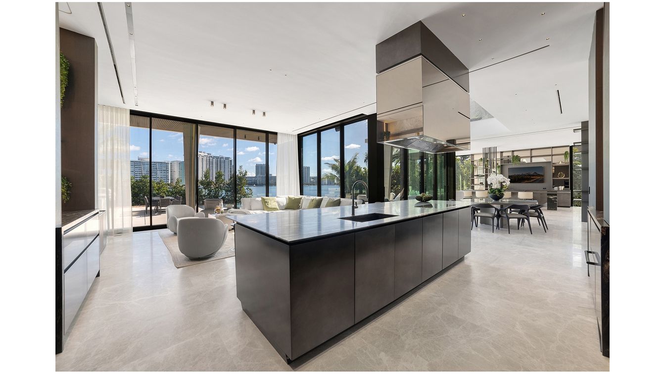 Dining room, Interior, Living room, Pendant Lights, Recessed Lighting