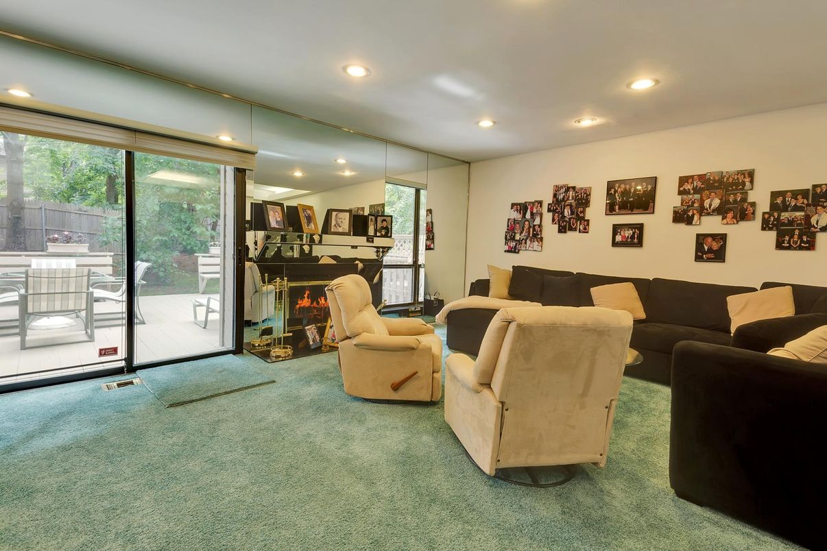 DE Listing image placeholder