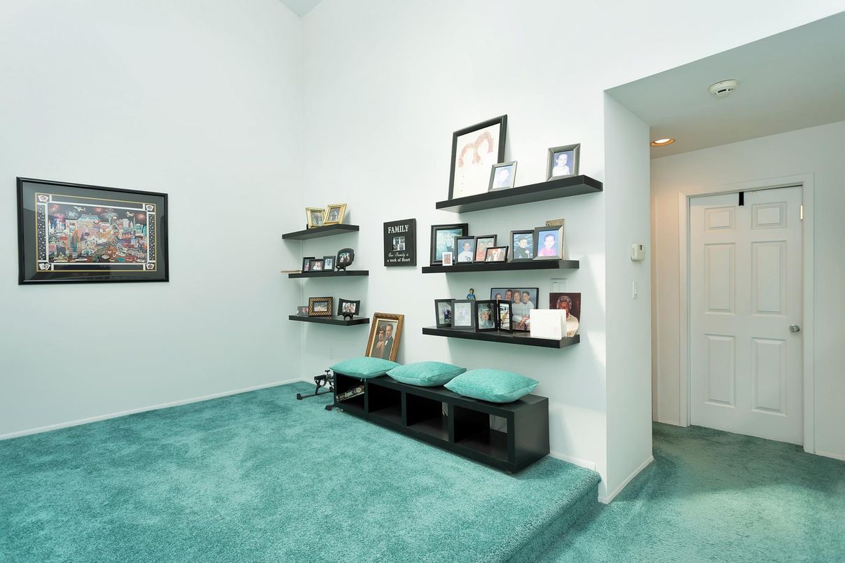 DE Listing image placeholder