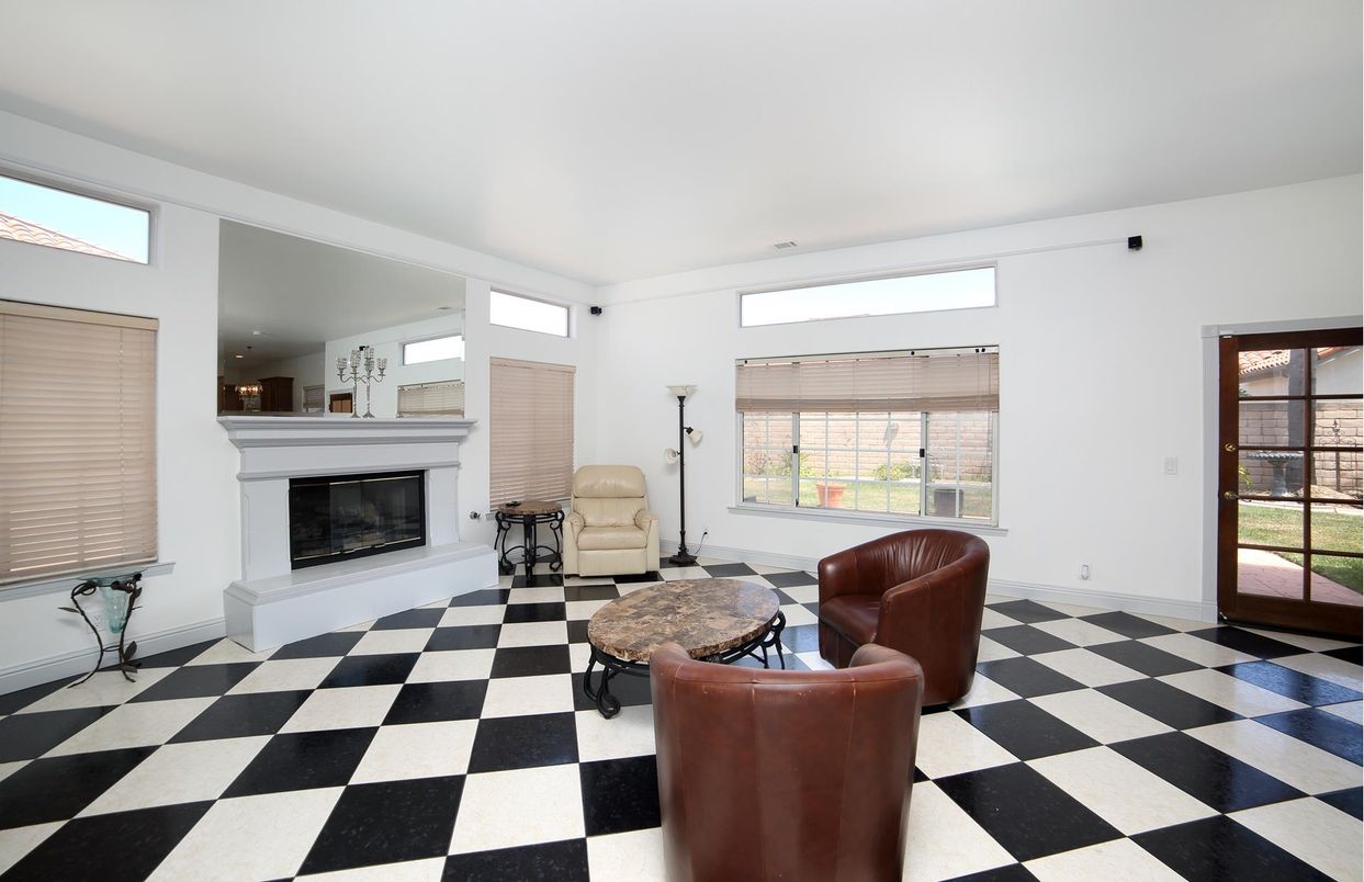 Fireplace, Interior, Living room