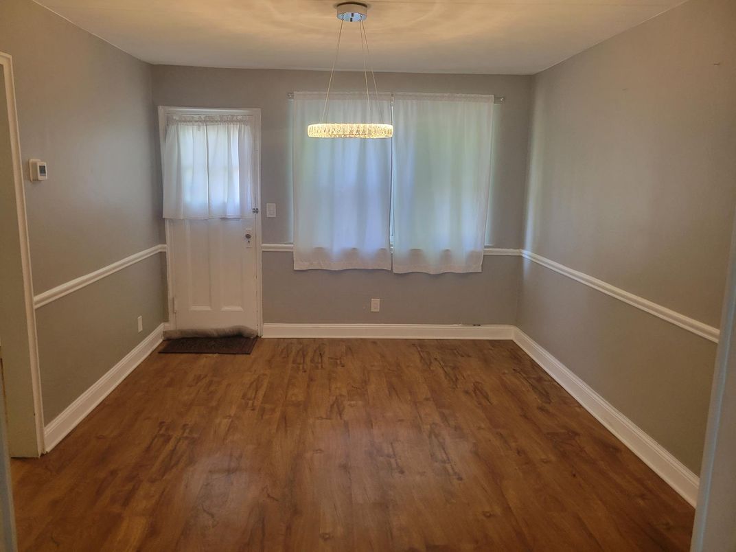 Empty room, Interior, Pendant Lights, Wood Texture Flooring