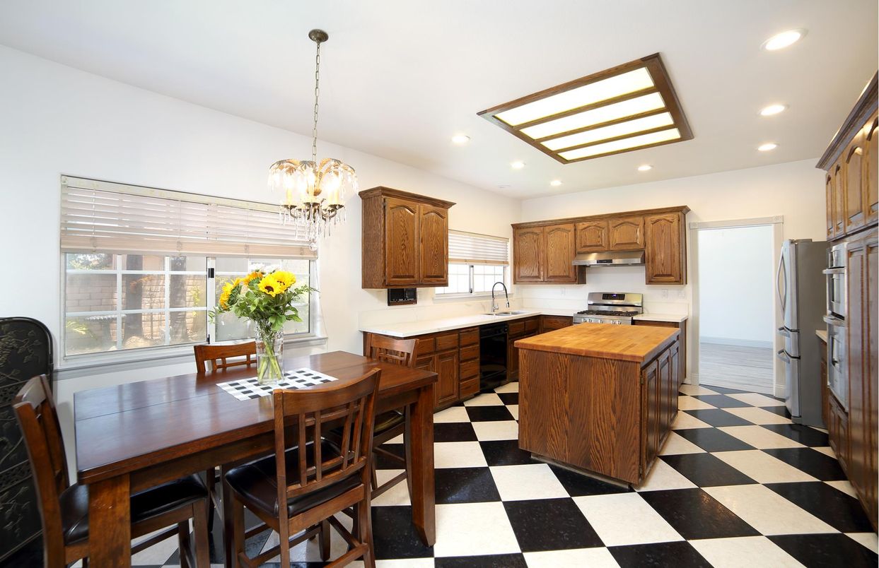 Chandelier, Dining room, Interior, Kitchen, Pendant Lights, Recessed Lighting