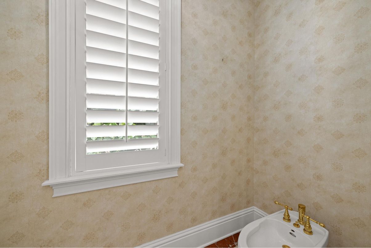 DE Listing image placeholder