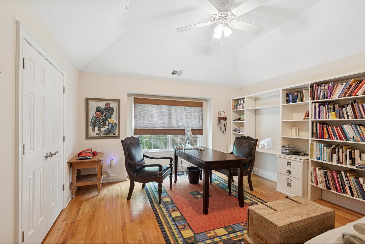 DE Listing image placeholder