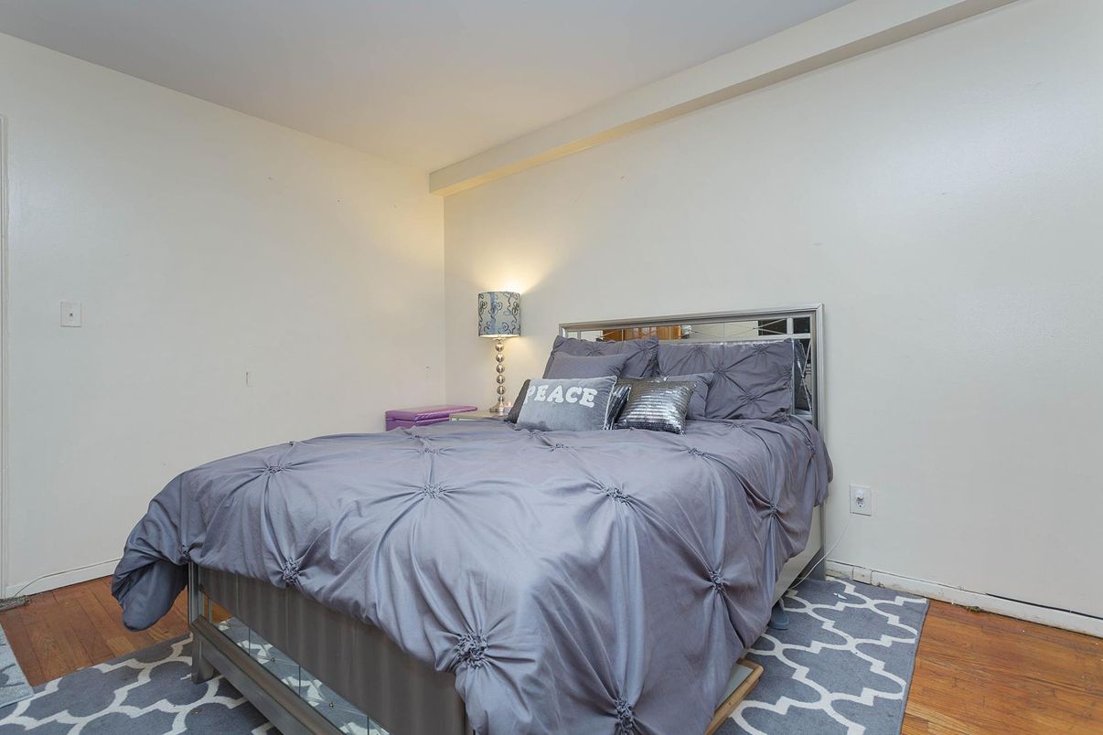 DE Listing image placeholder