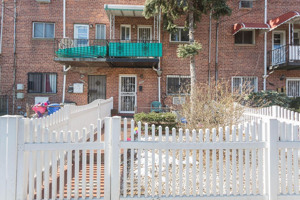 DE Listing image placeholder