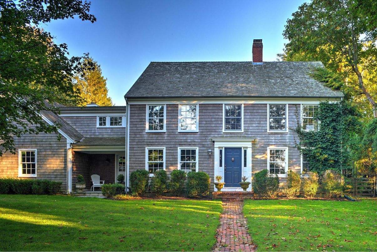 Exterior, Facade, Georgian