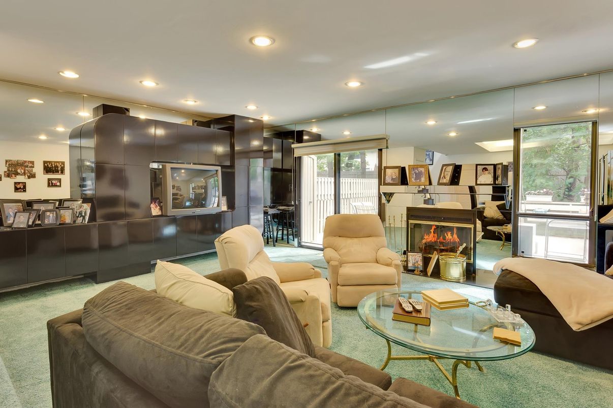 DE Listing image placeholder