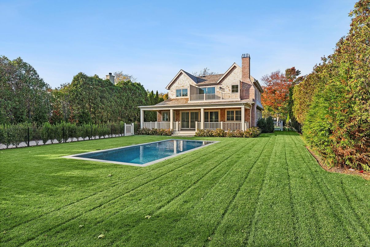 Backyard, Exterior, Pool