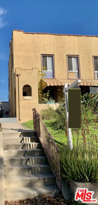 Exterior, Facade, None