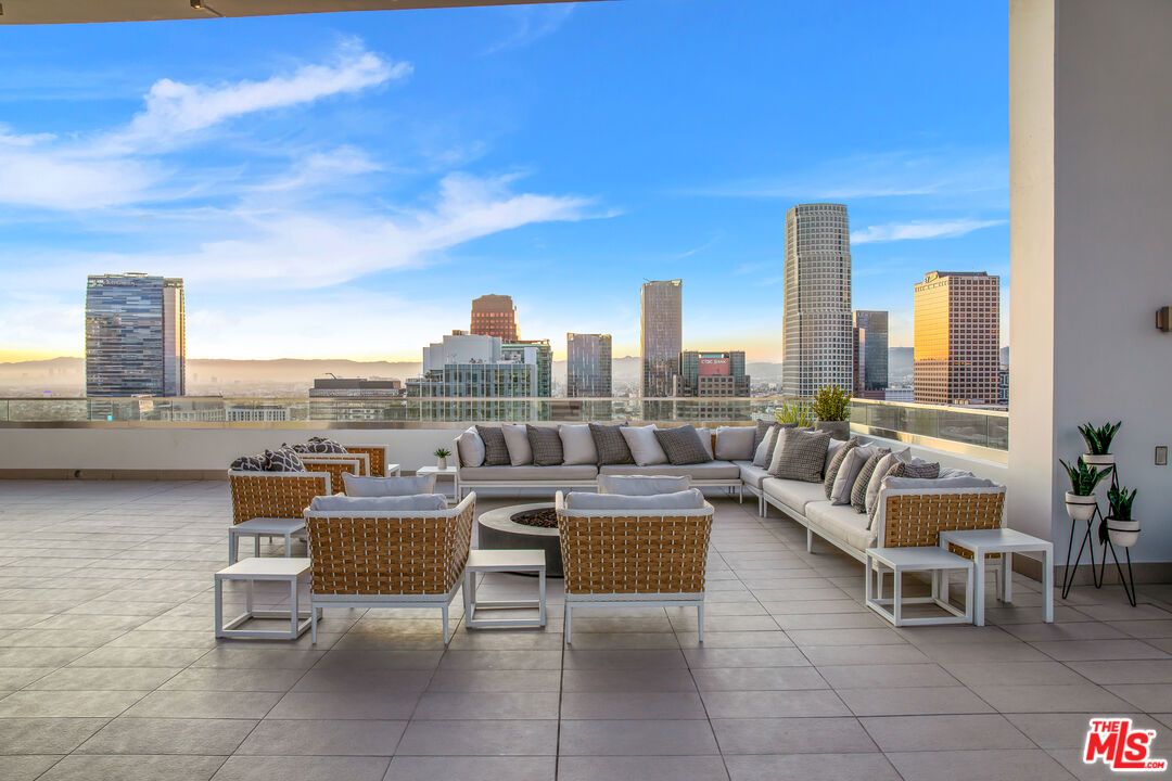 Exterior, Other, Skyline