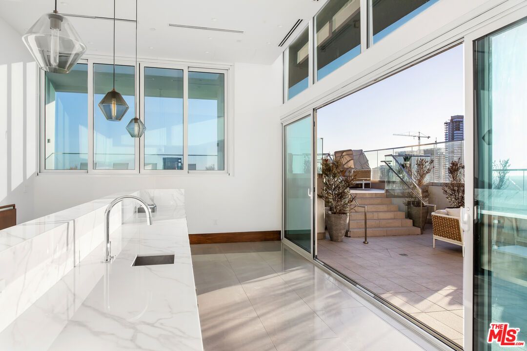 Interior, Pendant Lights, Water