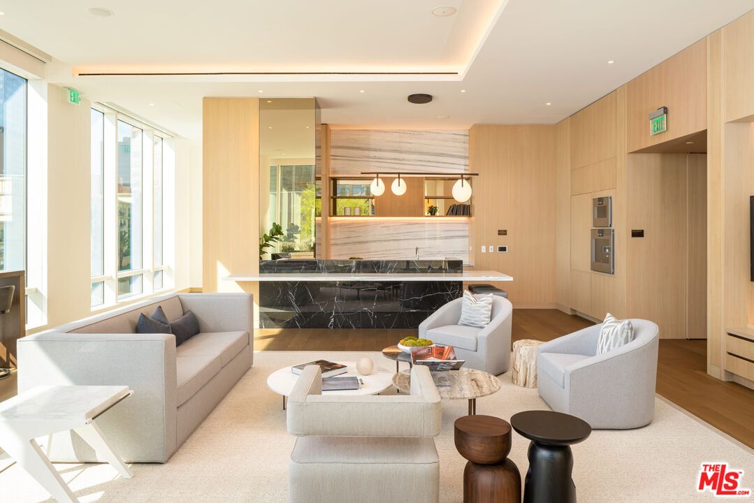 Interior, Living room, Marble Walls, Pendant Lights, Recessed Lighting, Wood Texture Flooring