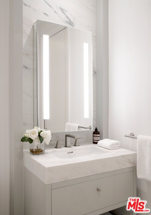 Bathroom, Interior, Marble Walls