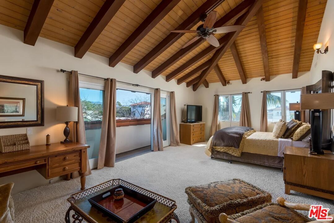 Bedroom, Interior, Wooden Beams, Wooden Ceilings