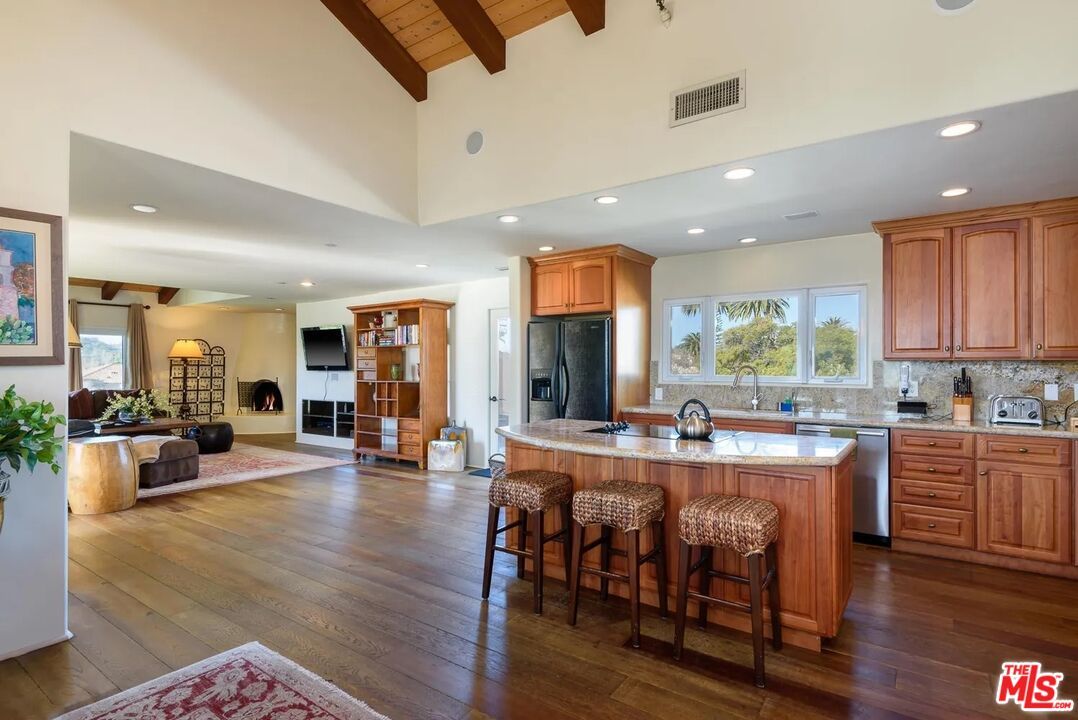 Interior, Kitchen, Recessed Lighting, Stainless Steel Appliances, Wooden Beams, Wooden Ceilings, Wood Texture Flooring