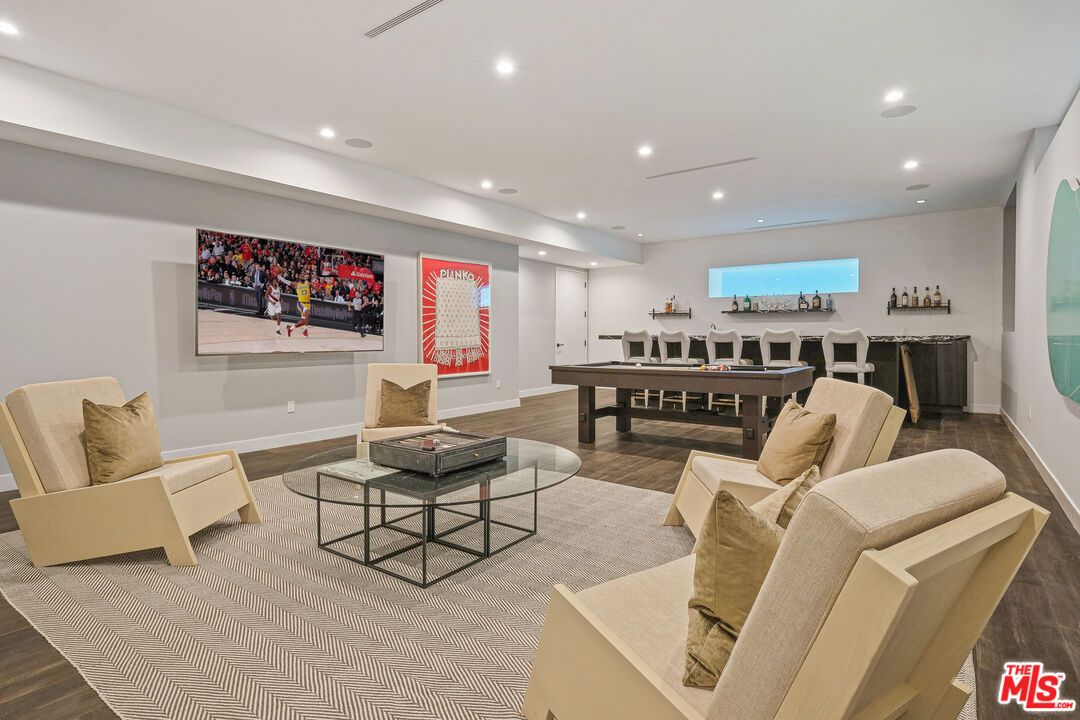 Billiard Table, Game Room, Interior, Living room, Recessed Lighting, Wood Texture Flooring