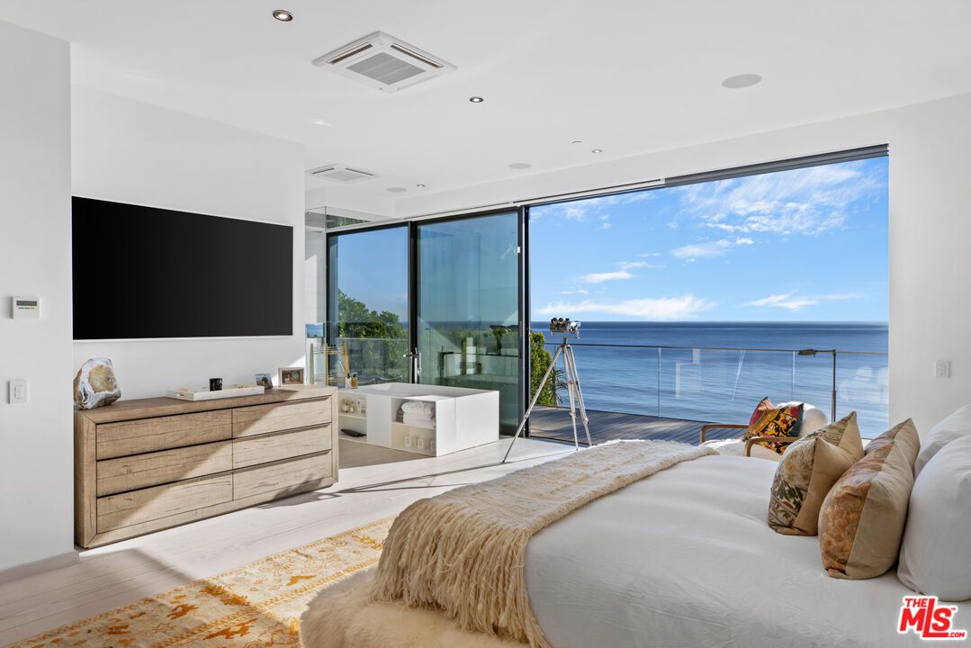 Bedroom, Interior, Recessed Lighting, Water, Wood Texture Flooring