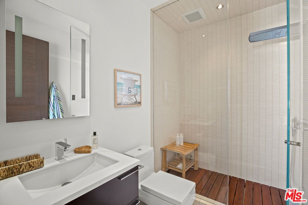 Bathroom, Interior, Recessed Lighting, Wood Texture Flooring