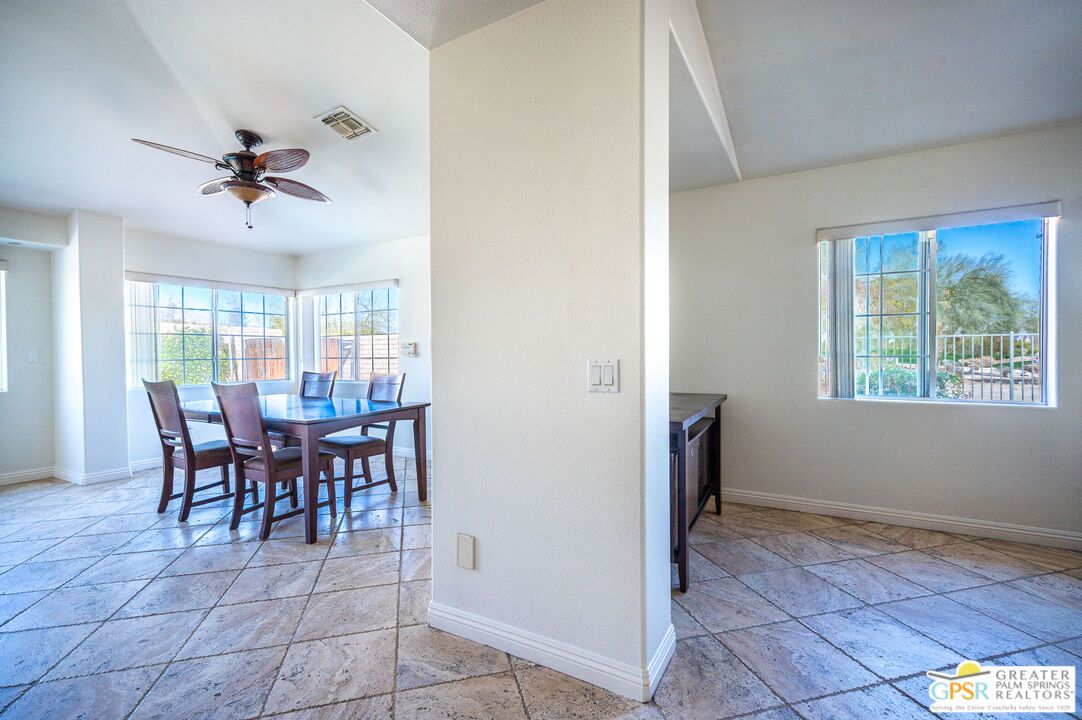 Dining room, Interior