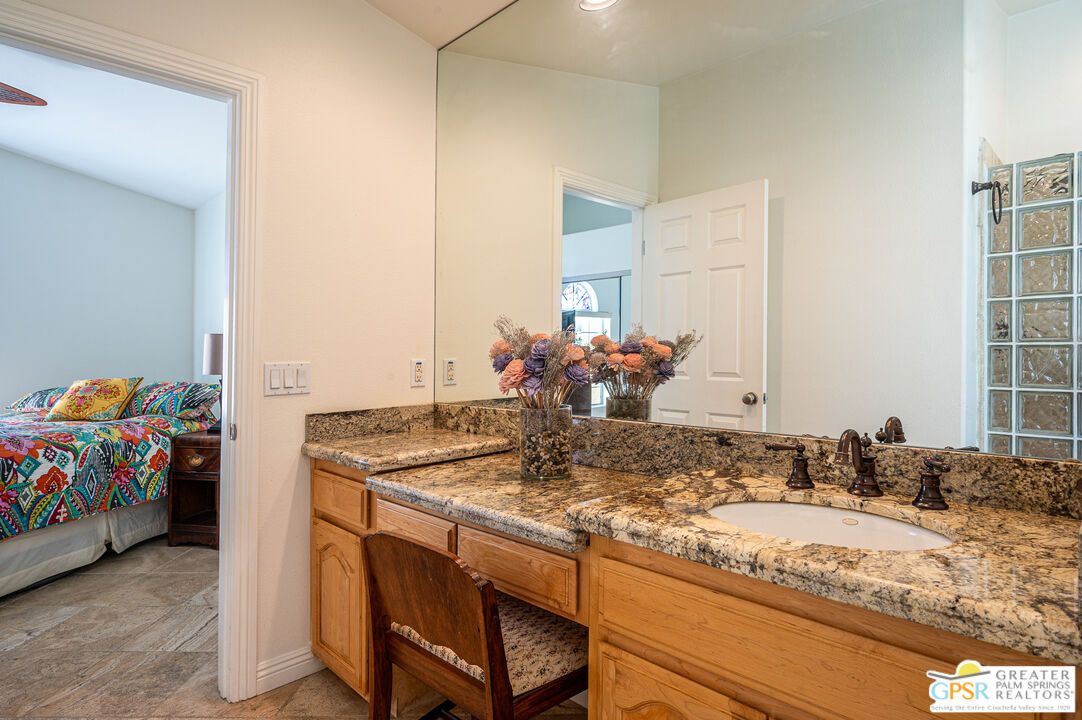 Bathroom, Bedroom, Dual Sink Vanities, Interior