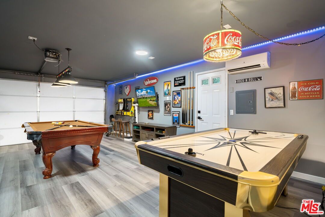 Billiard Table, Game Room, Interior, Pendant Lights, Recessed Lighting, Wood Texture Flooring