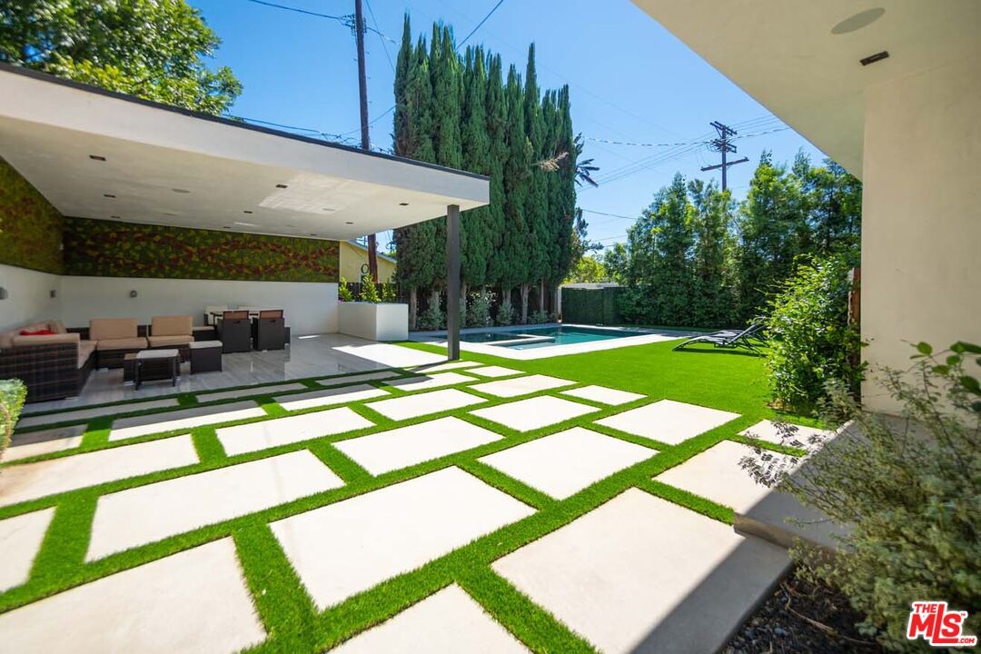 Backyard, Exterior, Pool