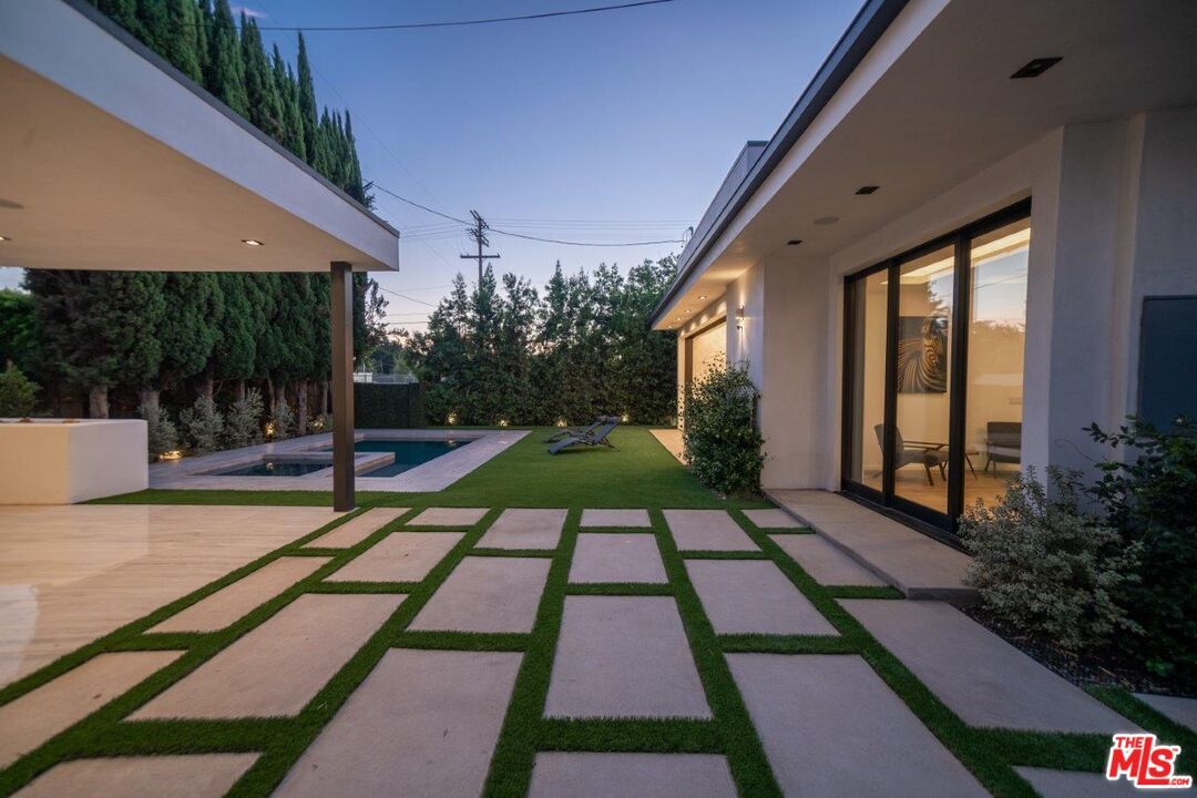 Backyard, Exterior, Pool