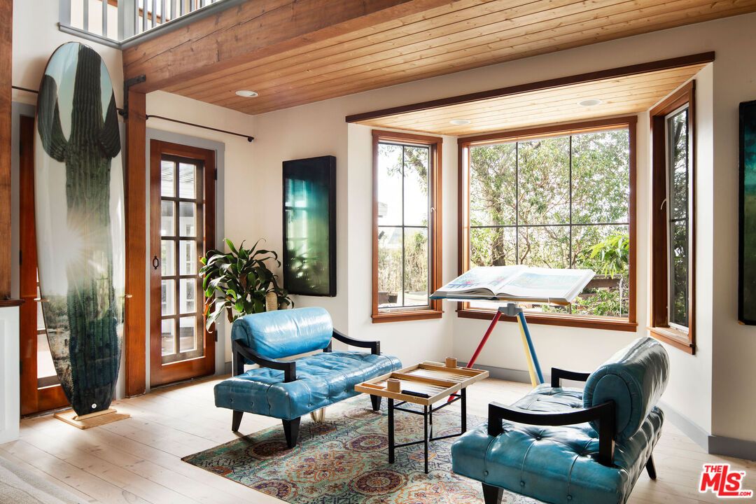 Interior, Living room, Recessed Lighting, Wooden Ceilings, Wood Texture Flooring