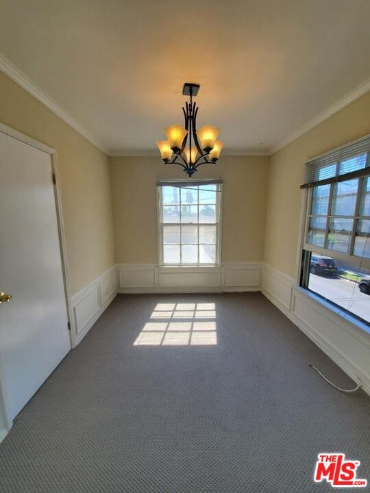 Chandelier, Empty room, Interior
