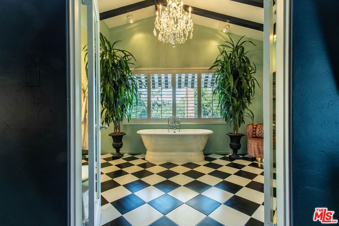 Bathroom, Chandelier, Free Standing Baths, Interior, Recessed Lighting