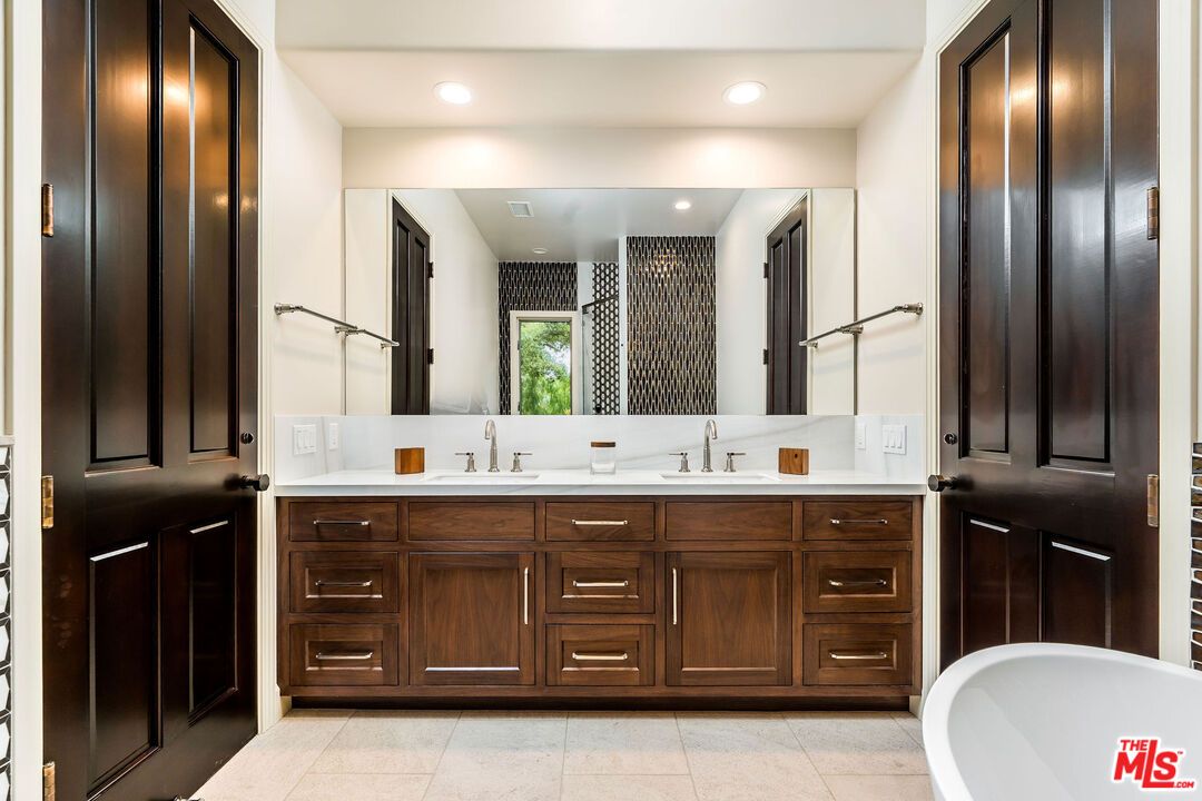 Bathroom, Dual Sink Vanities, Free Standing Baths, Interior, Recessed Lighting