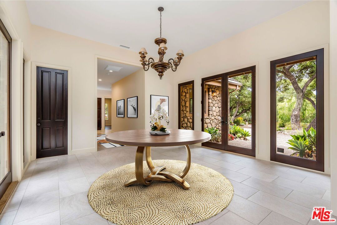 Chandelier, Interior, Recessed Lighting
