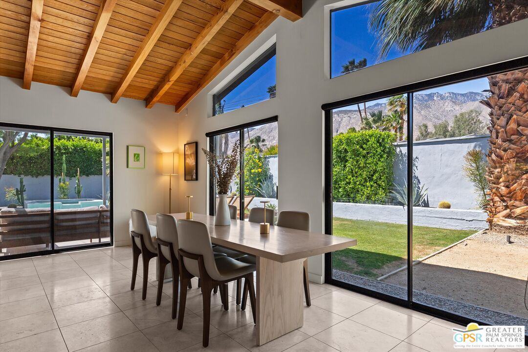 Dining room, Interior, Wooden Beams, Wooden Ceilings