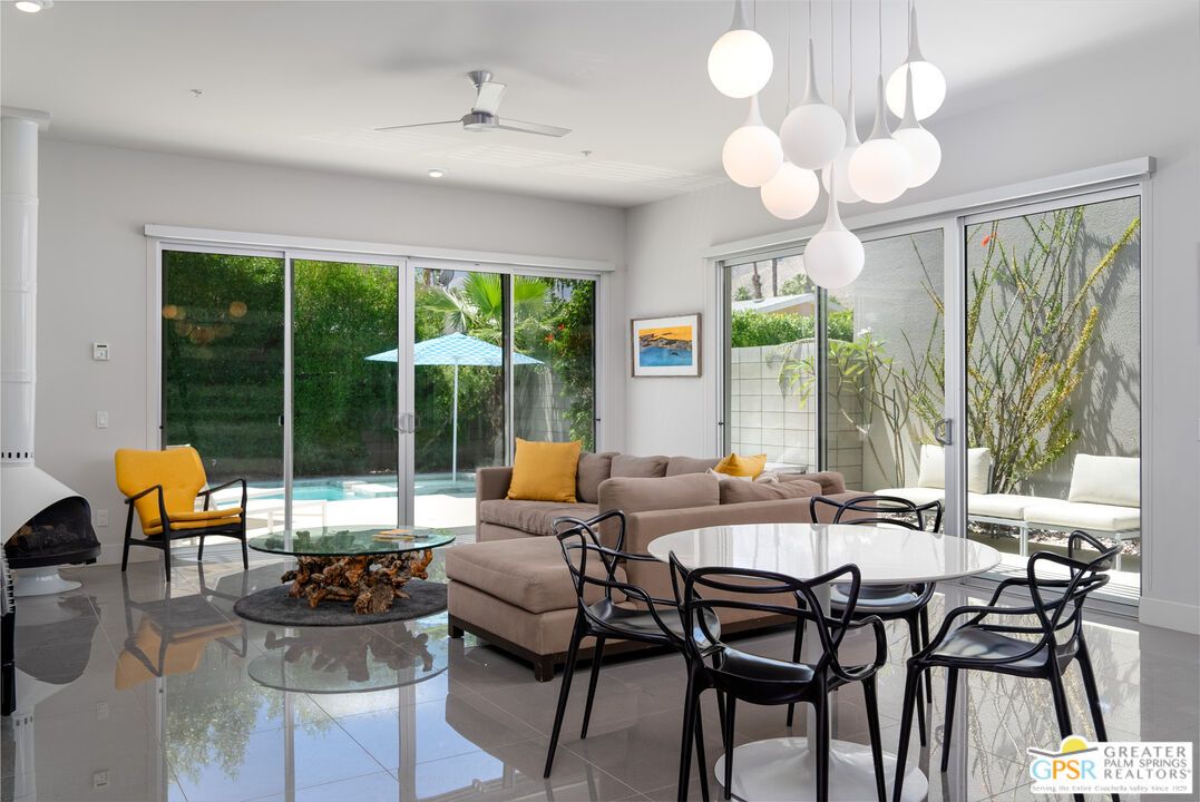 Dining room, Interior, Living room, Pendant Lights, Recessed Lighting