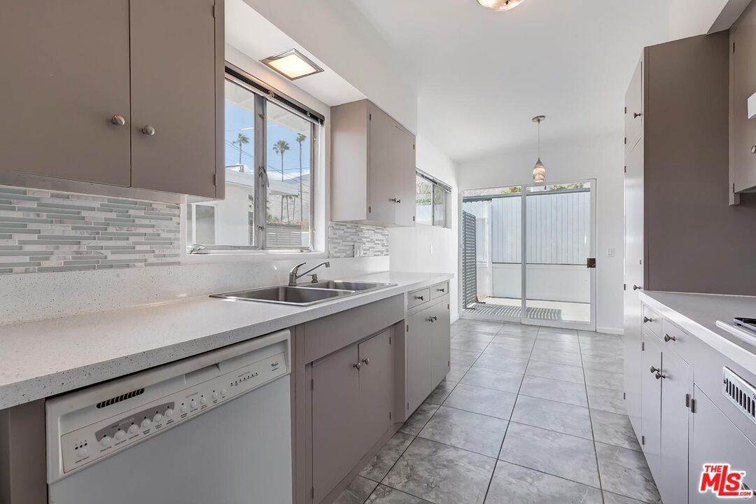 Interior, Kitchen, Pendant Lights
