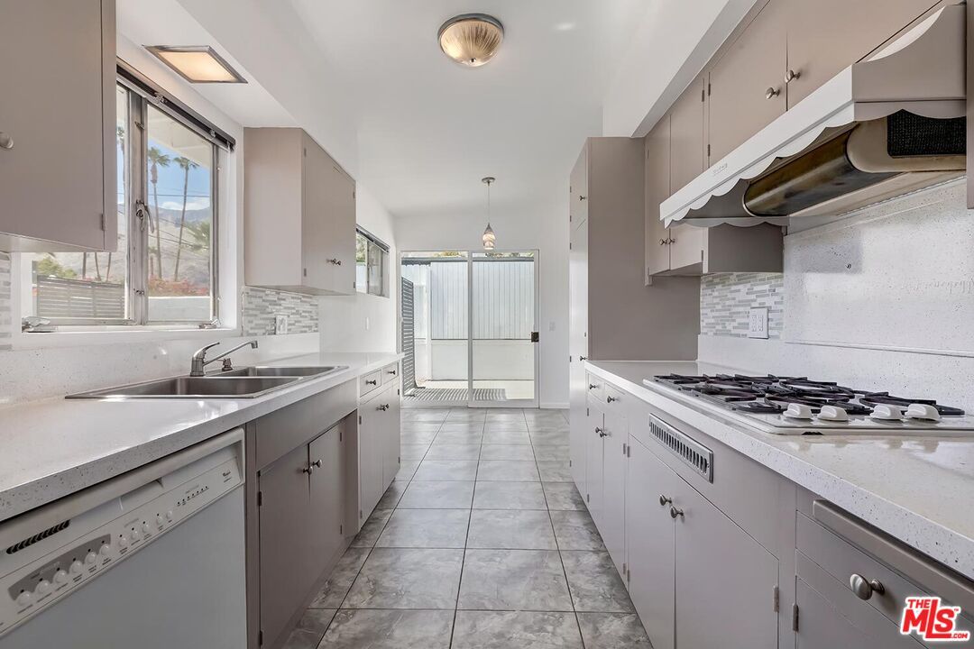 Interior, Kitchen, Pendant Lights