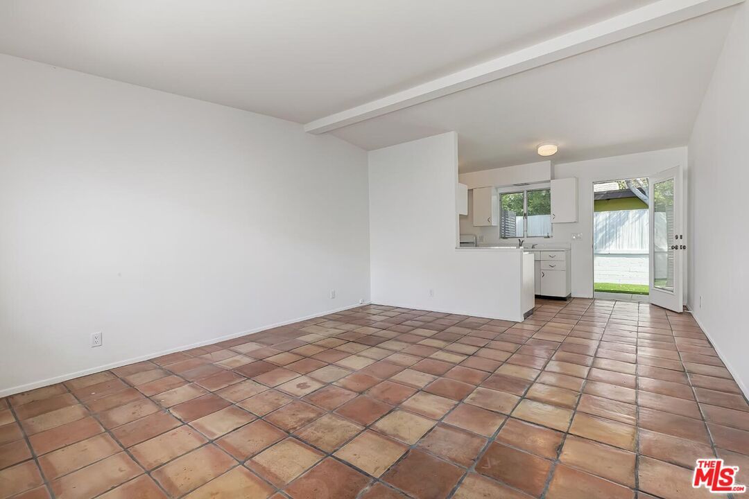 Empty room, Interior, Kitchen
