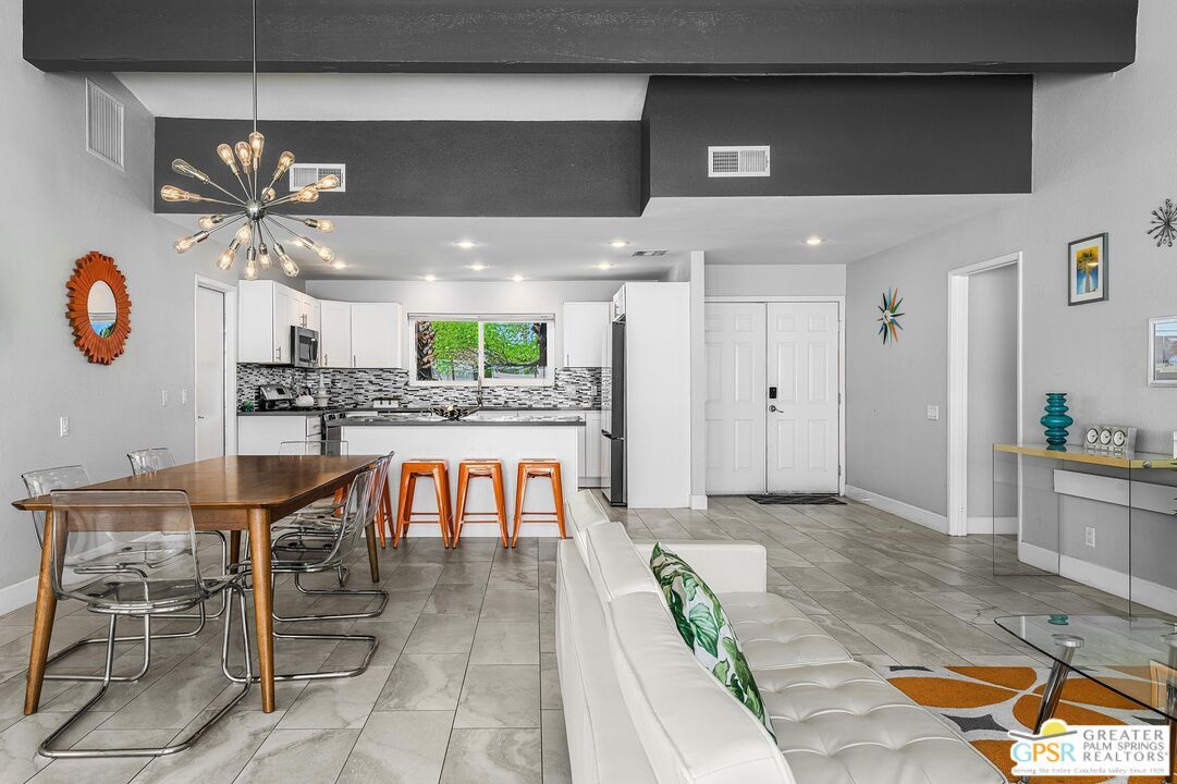 Dining room, Interior, Kitchen, Pendant Lights, Recessed Lighting