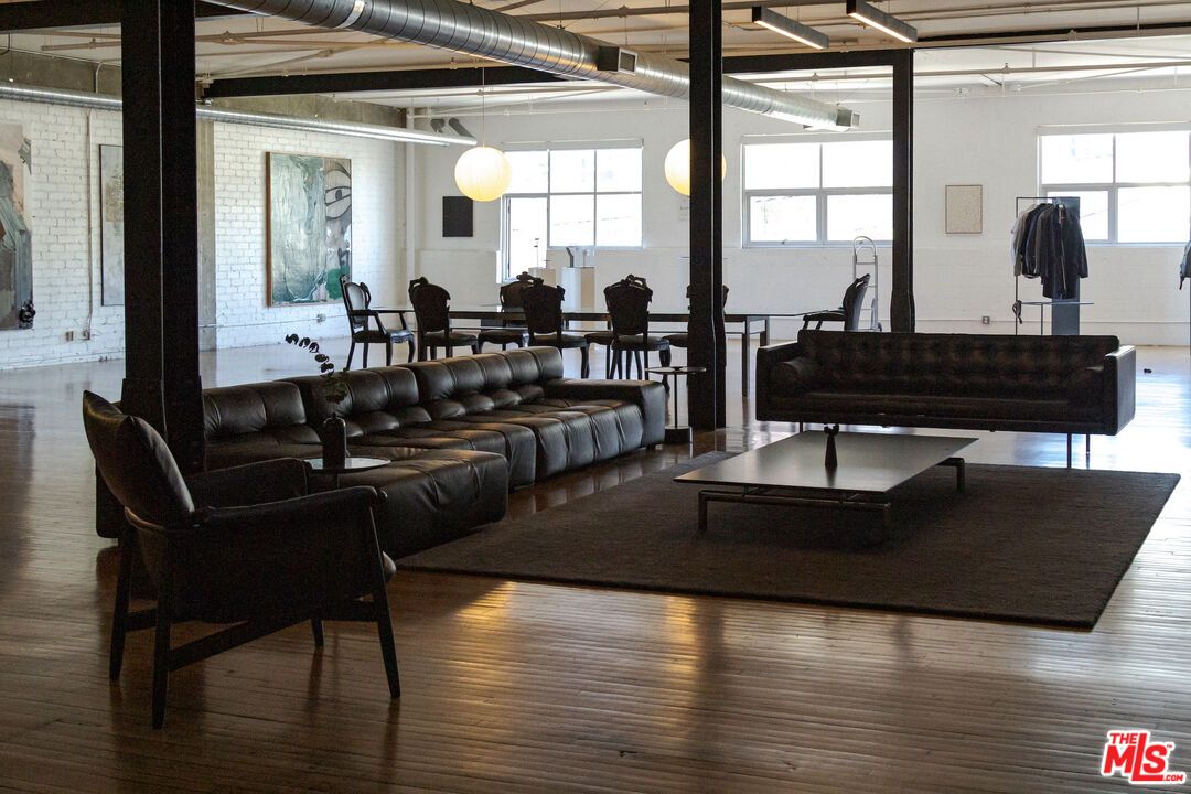 Interior, Living room, Pendant Lights, Wood Texture Flooring