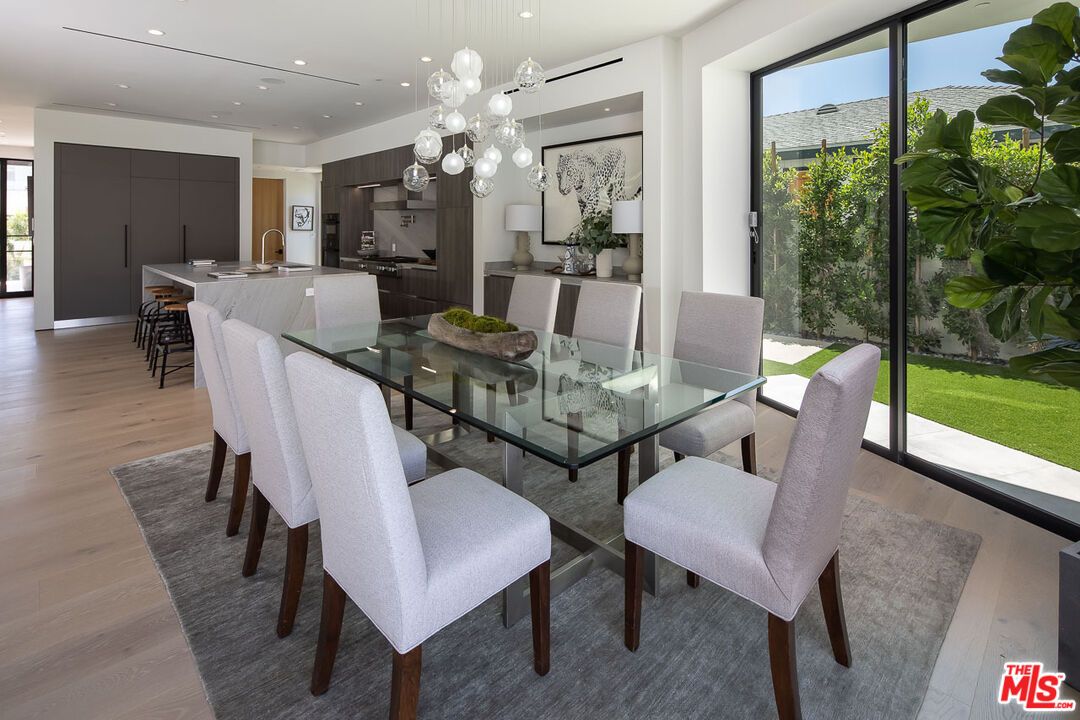 Dining room, Interior, Kitchen, Pendant Lights, Recessed Lighting, Wood Texture Flooring