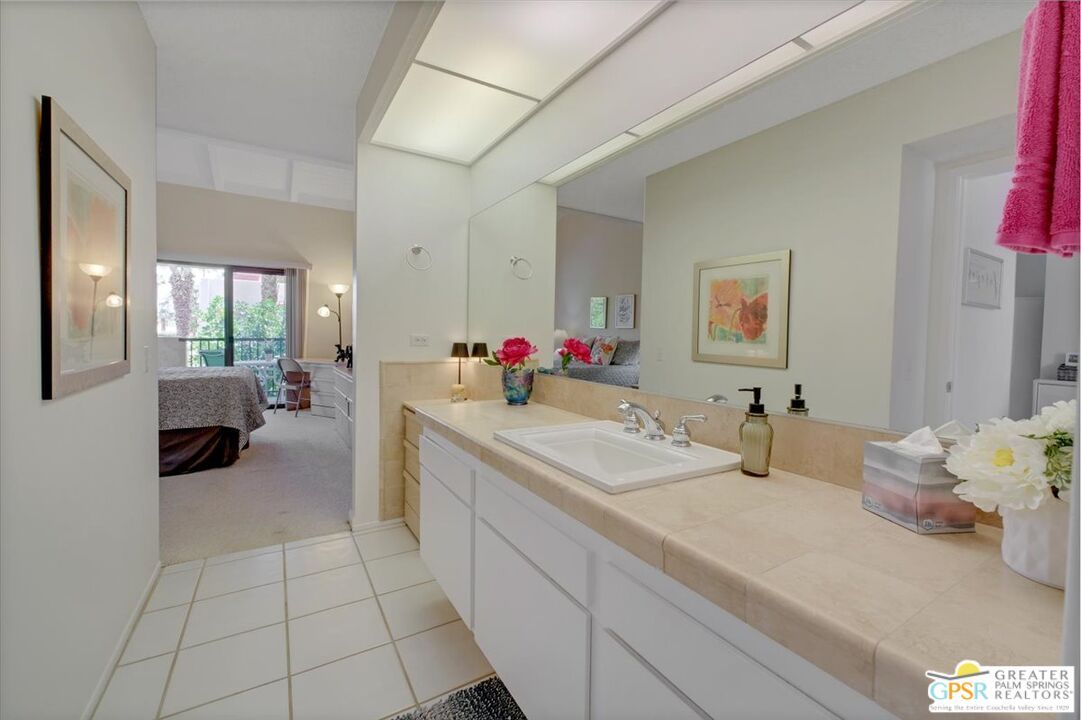 Bathroom, Interior, Tile Countertops