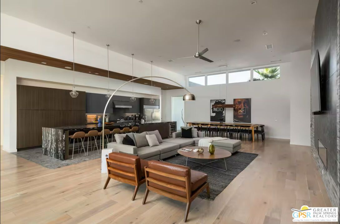 Dining room, Interior, Living room, Pendant Lights, Recessed Lighting, Wood Texture Flooring