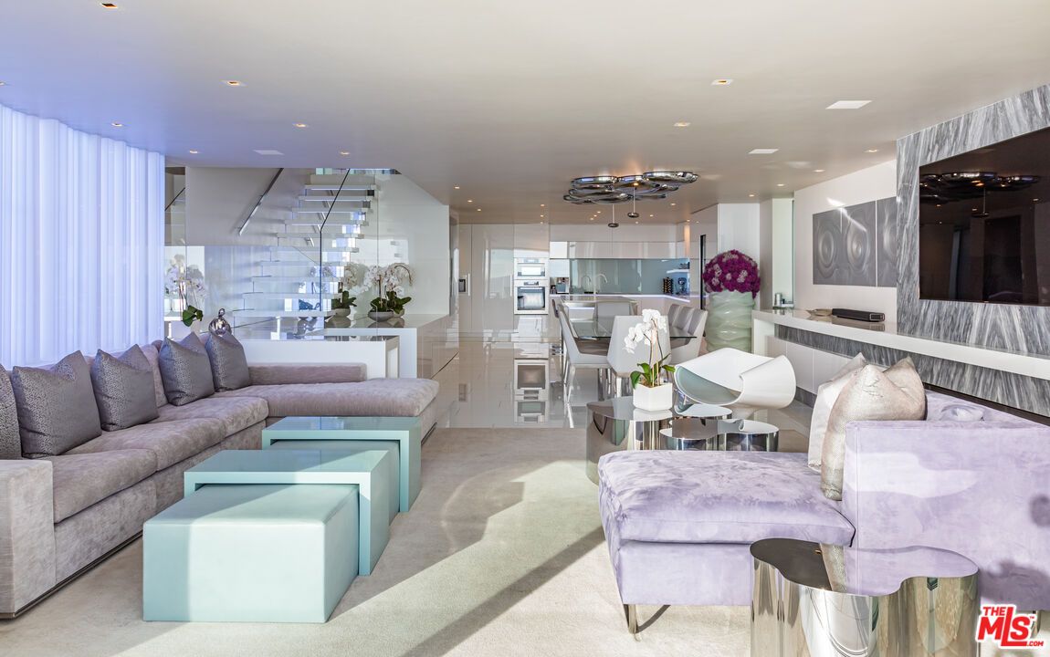 Dining room, Interior, Kitchen, Living room, Recessed Lighting