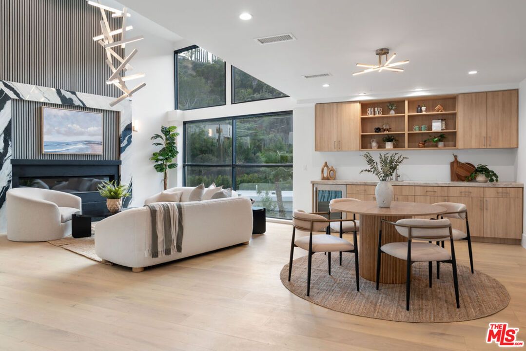 Dining room, Interior, Living room, Recessed Lighting, Wood Texture Flooring