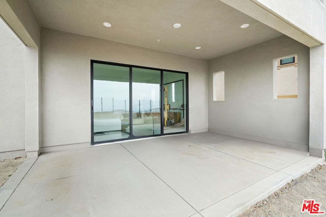 Exterior, Recessed Lighting