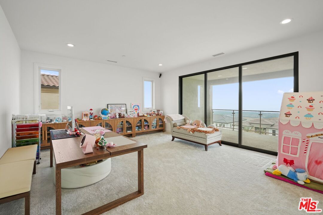 Interior, Recessed Lighting, Water