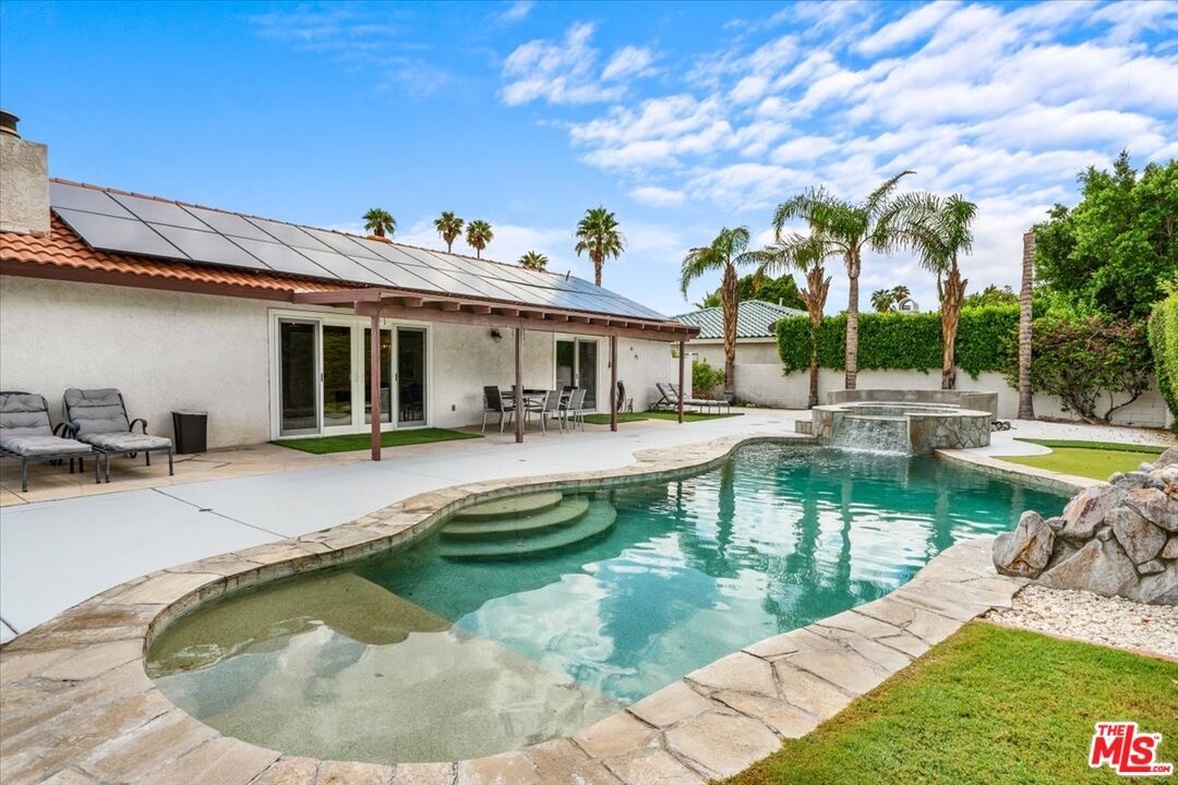 Exterior, Pool, Solar Panels